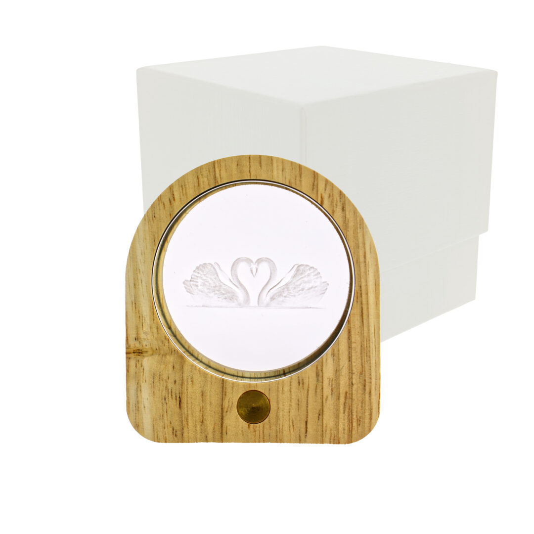 Bomboniera Matrimonio Crilù Lampada Ovale Led Cigni Cuore 3D con Astuccio